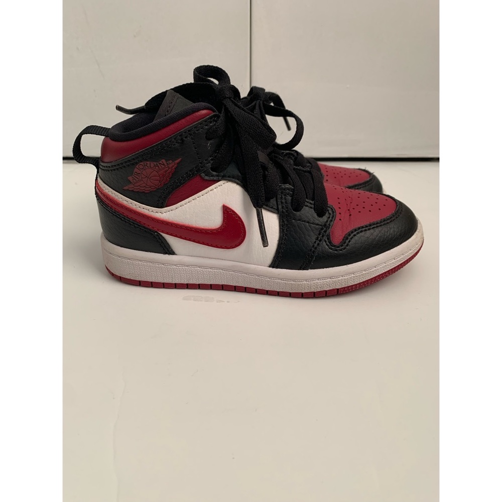 Kids Jordan 1’s